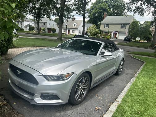 2017 Ford Mustang EcoBoost Premium
