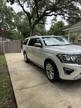 White 2018 Ford Expedition Max Platinum