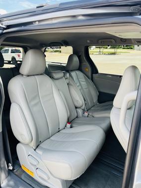 Silver 2013 Toyota Sienna XLE