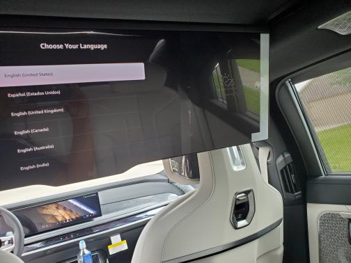 2025 BMW 740 i xDrive