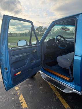 Blue 1992 Ford F-150 Flareside