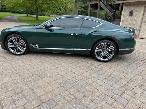 Green 2024 Bentley Continental GT Base
