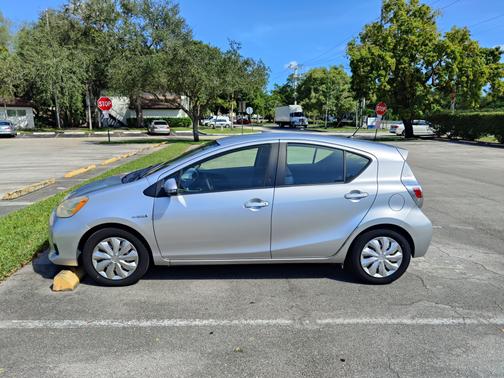 2012 Toyota Prius c Two