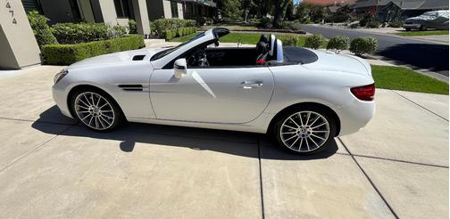White 2018 Mercedes-Benz SLC 300 Base
