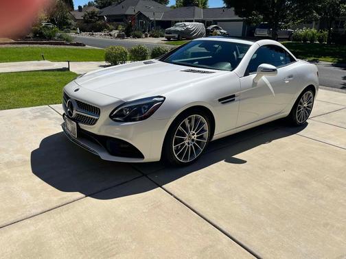 White 2018 Mercedes-Benz SLC 300 Base