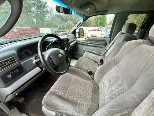 Black 2003 Ford F-250 XLT SuperCab Super Duty
