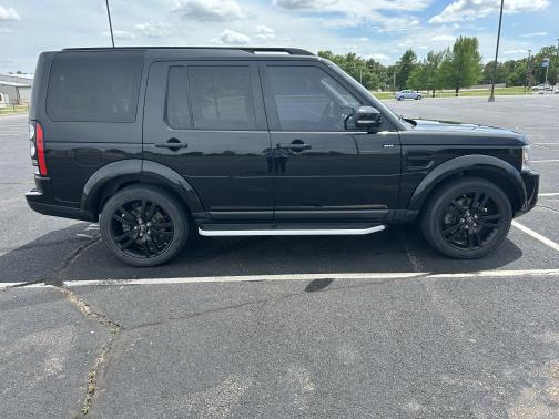 2015 Land Rover LR4 Lux