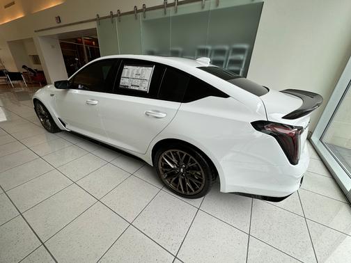 2024 Cadillac CT5-V Blackwing