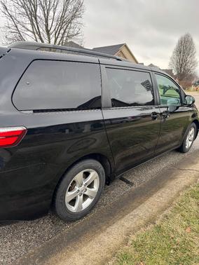 2015 Toyota Sienna LE