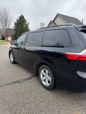 2015 Toyota Sienna LE