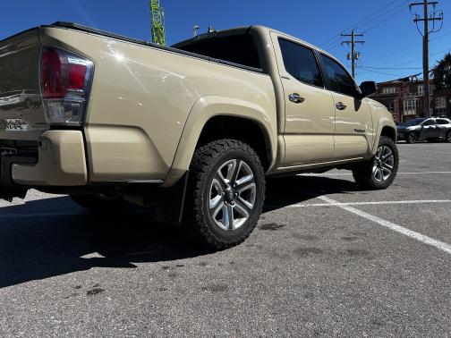 2017 Toyota Tacoma Limited