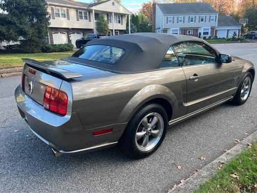 2005 Ford Mustang GT