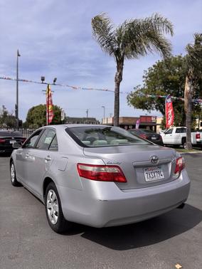 Silver 2007 Toyota Camry LE