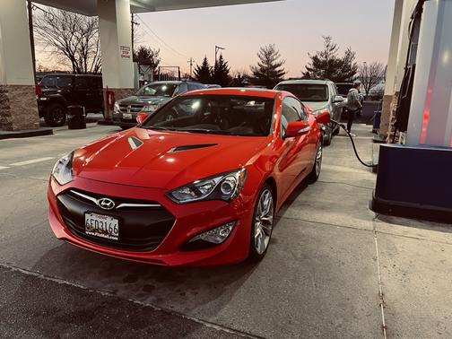 Red 2015 Hyundai Genesis Coupe 3.8 Ultimate
