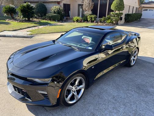 Black 2018 Chevrolet Camaro 2SS