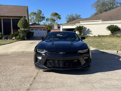 Black 2018 Chevrolet Camaro 2SS