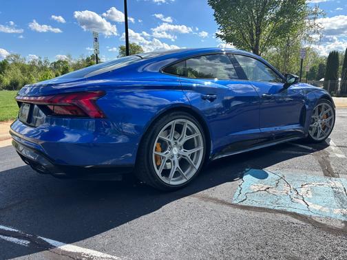 Blue 2022 Audi RS e-tron GT Base