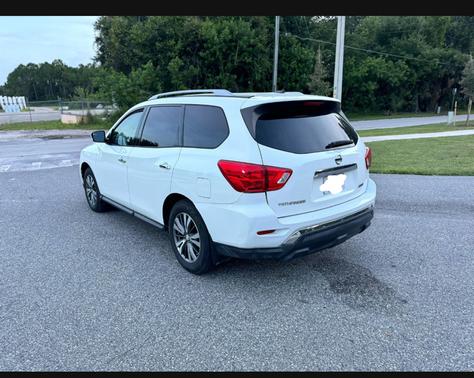 2017 Nissan Pathfinder S