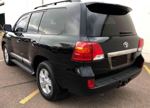 2013 Toyota Land Cruiser Base