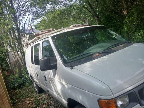 2007 Ford E250 Base
