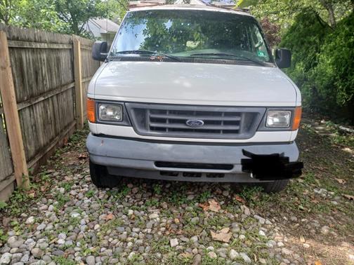 2007 Ford E250 Base