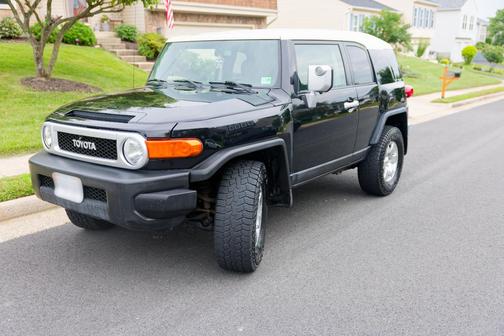 Black 2010 Toyota FJ Cruiser Base