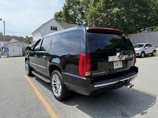 2007 Cadillac Escalade ESV Base