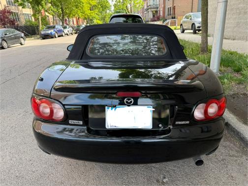 2003 Mazda MX-5 Miata Base