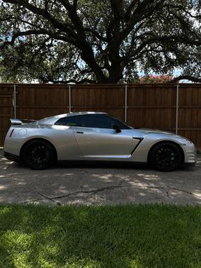 2015 Nissan GT-R Premium