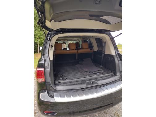 2016 INFINITI QX80 Base