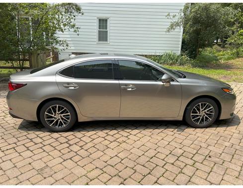 2017 Lexus ES 350 Base