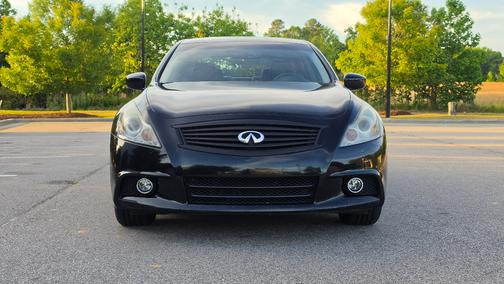 Black 2010 INFINITI G37 Journey