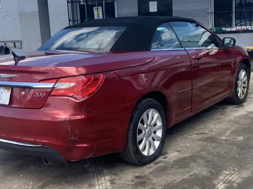 2014 Chrysler 200 Touring