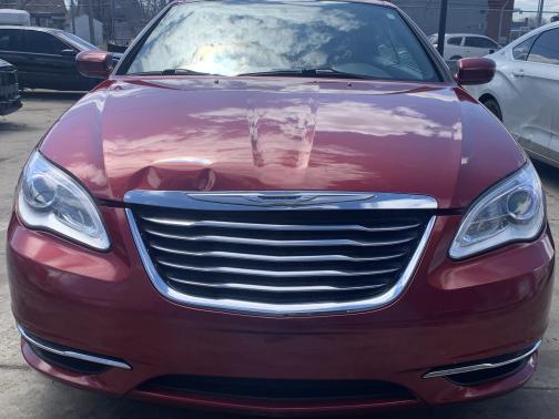 2014 Chrysler 200 Touring