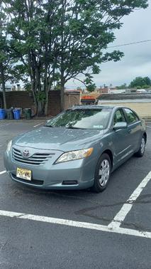 Green 2009 Toyota Camry LE