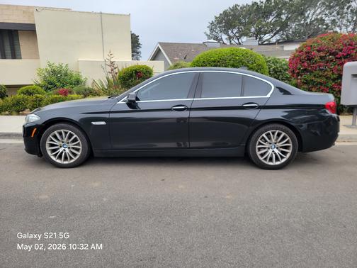 Black 2016 BMW 528 i