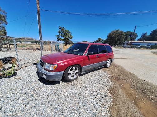 Red 2000 Subaru Forester L