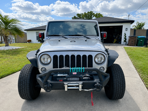 Silver 2017 Jeep Wrangler Unlimited Sport