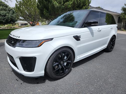 Photo 2 of 8 of 2018 Land Rover Range Rover Sport SVR