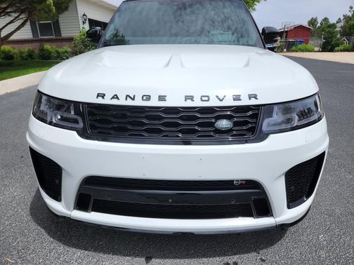 Photo 3 of 8 of 2018 Land Rover Range Rover Sport SVR