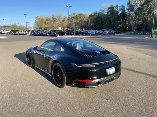 2022 Porsche 911 Carrera GTS