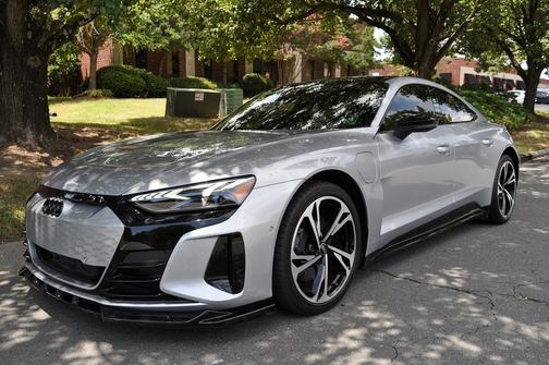 2024 Audi e-tron GT Prestige
