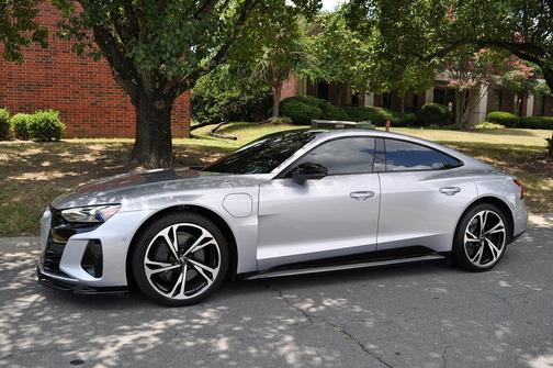 2024 Audi e-tron GT Prestige
