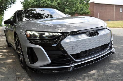 2024 Audi e-tron GT Prestige