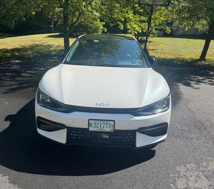 White 2022 Kia EV6 GT-Line