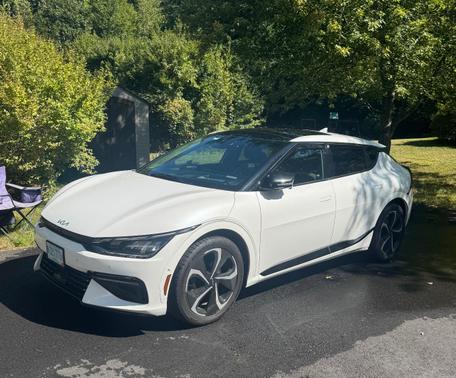 White 2022 Kia EV6 GT-Line