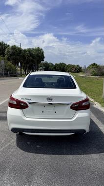 White 2018 Nissan Altima 2.5 S