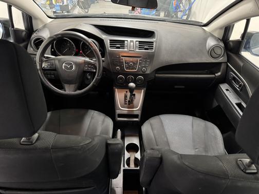 2014 Mazda Mazda5 Sport