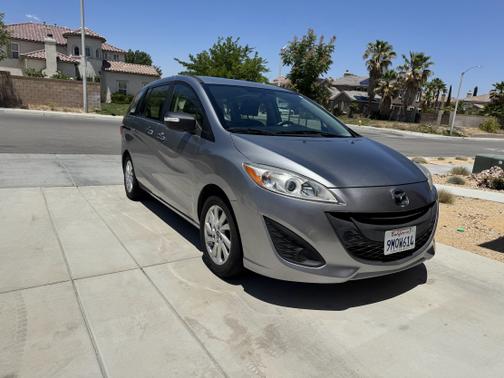 2014 Mazda Mazda5 Sport