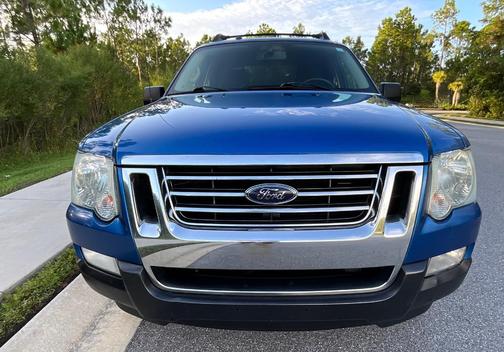 Blue 2010 Ford Explorer Sport Trac XLT